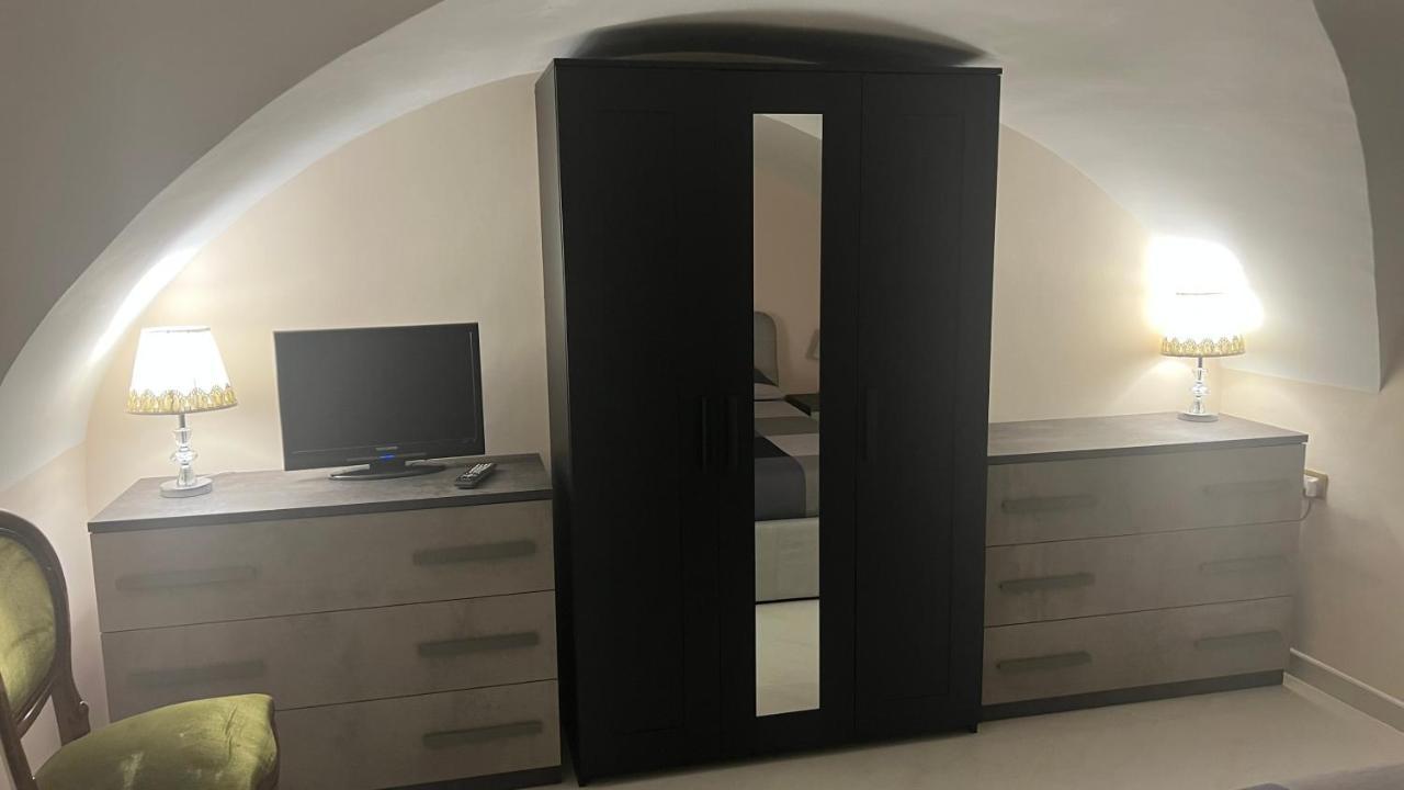 Donizetti House Apartman Catania-Fontanarossai nemzetközi repülőtér Kültér fotó