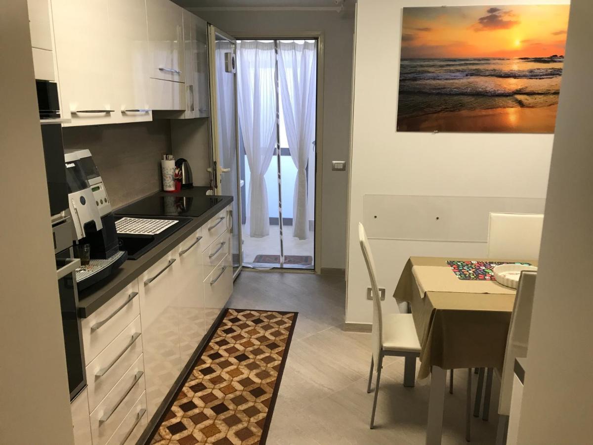 Donizetti House Apartman Catania-Fontanarossai nemzetközi repülőtér Kültér fotó
