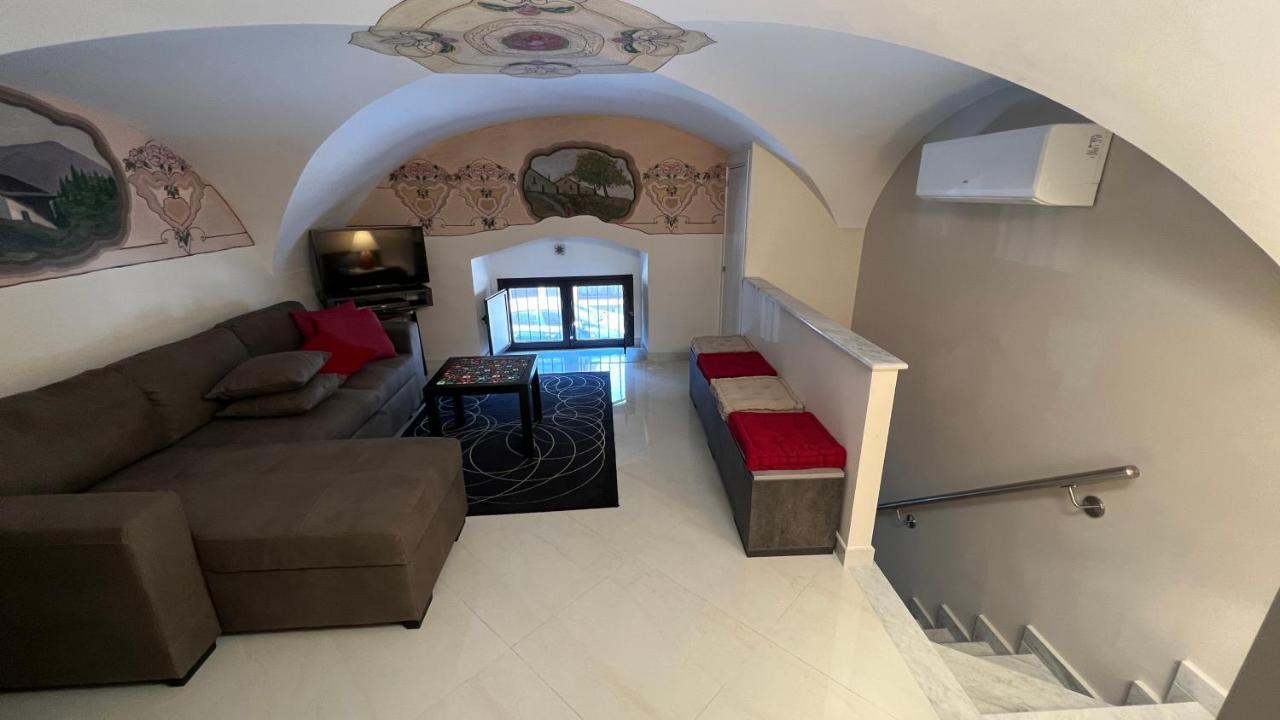 Donizetti House Apartman Catania-Fontanarossai nemzetközi repülőtér Kültér fotó